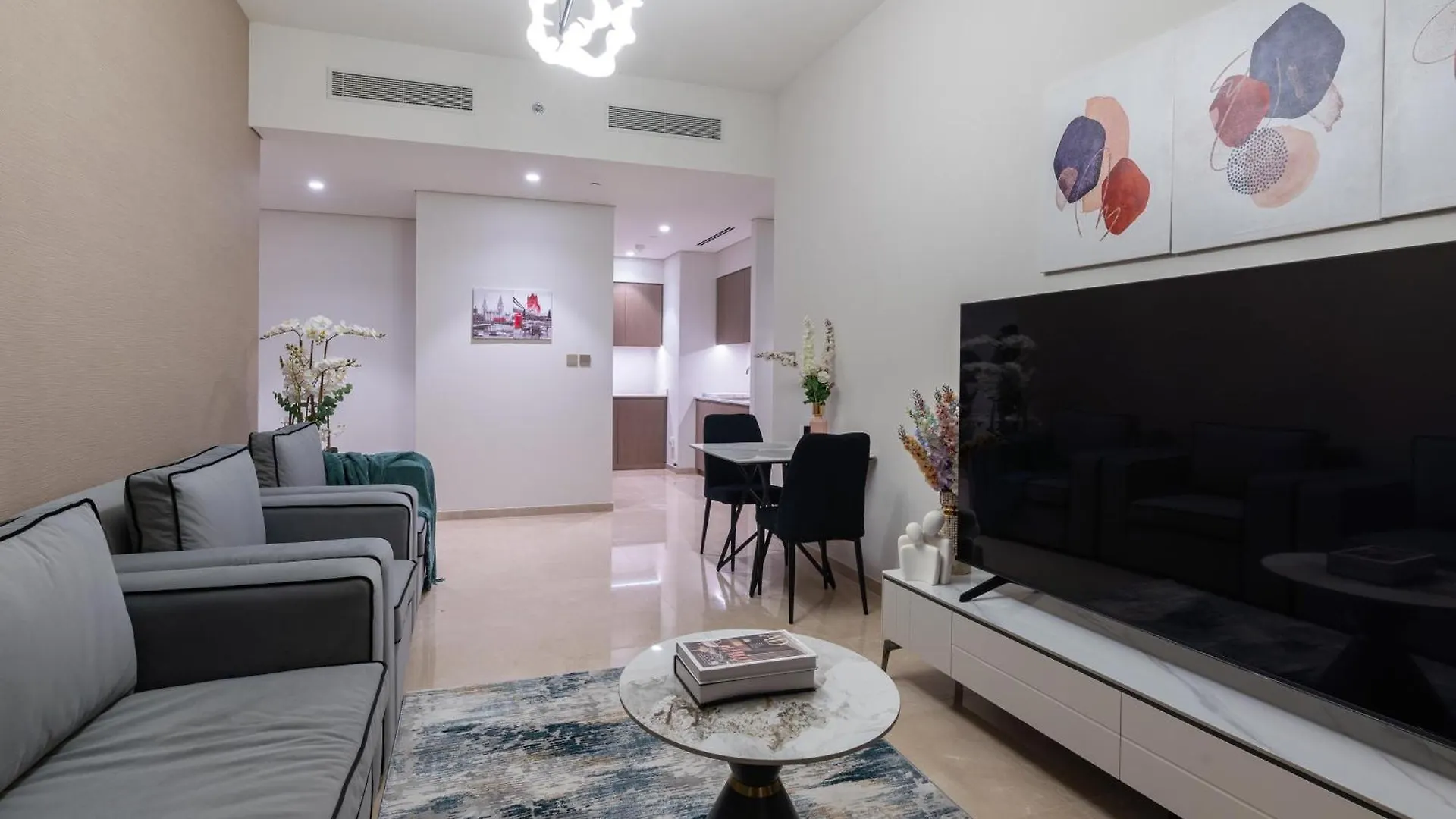 Prime Location - Full Burj Khalifa & Dancing Fountains Show - 1704 Dubai