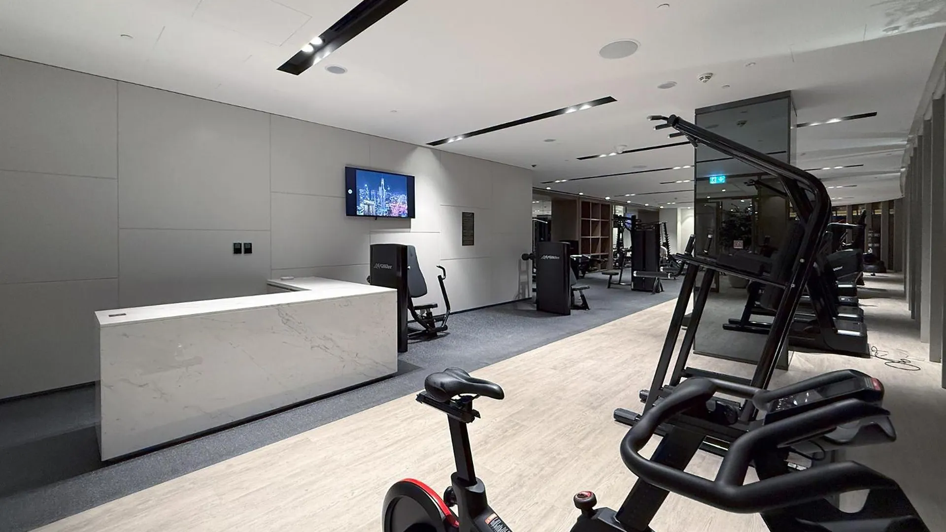 Prime Location - Full Burj Khalifa & Dancing Fountains Show - 1704 Dubai
