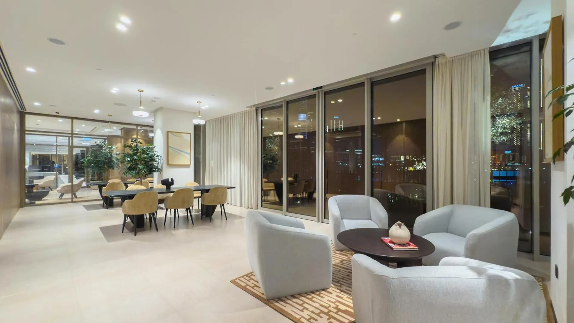 Prime Location - Full Burj Khalifa & Dancing Fountains Show - 1704 Dubai