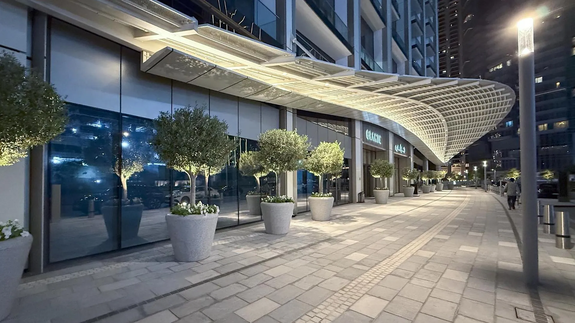 Prime Location - Full Burj Khalifa & Dancing Fountains Show - 1704 Dubai